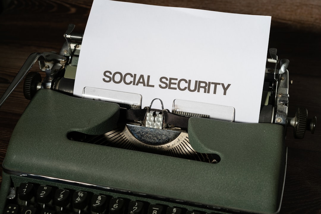 Understanding Social Recovery Privacy in the Era of Bitcoin Mixers